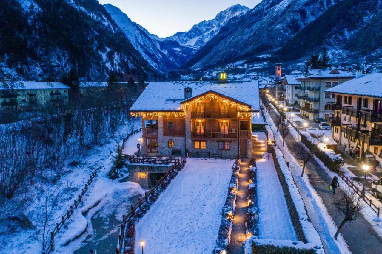 Hotel Les Montagnards Morgex Exterior foto