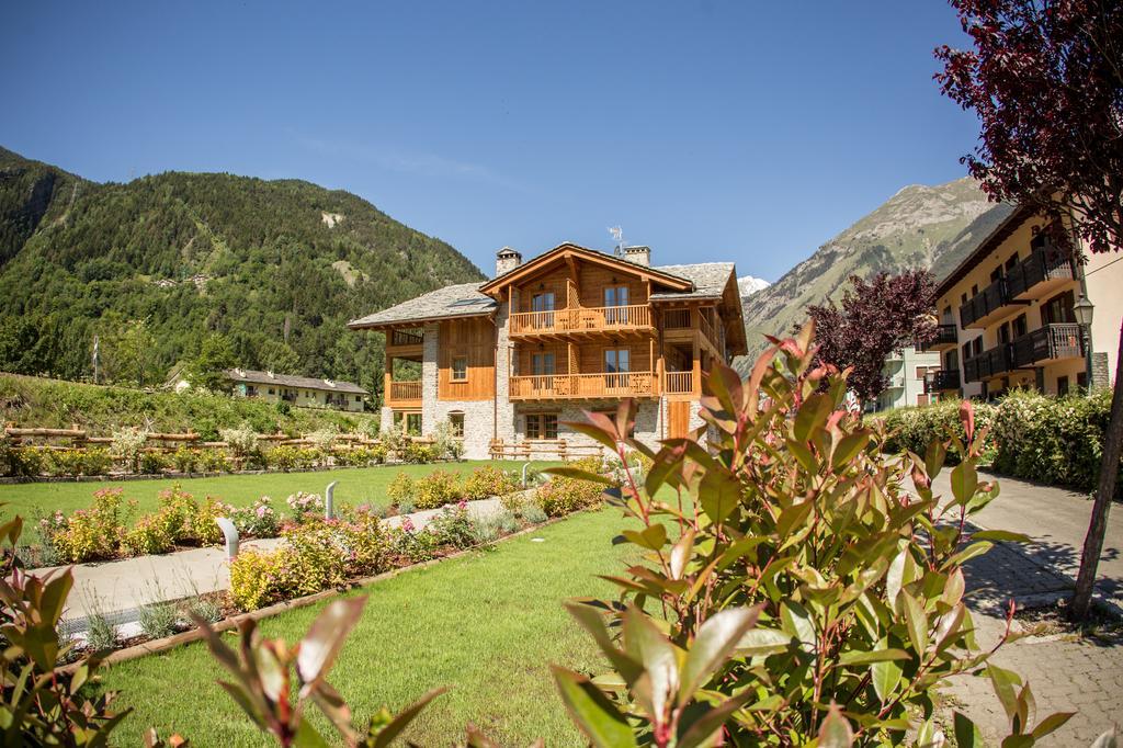 Hotel Les Montagnards Morgex Exterior foto
