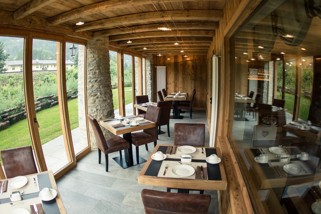 Hotel Les Montagnards Morgex Exterior foto