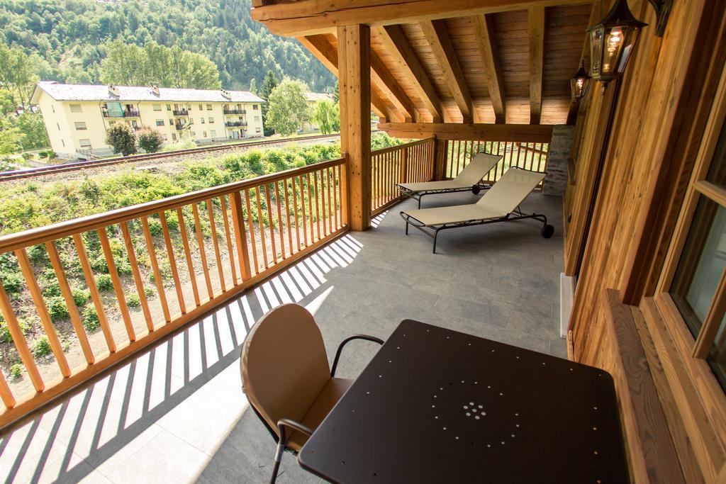 Hotel Les Montagnards Morgex Exterior foto